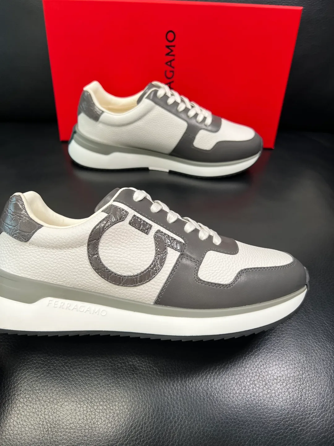 Men's shoes 💰840 Ferragamo High-quality top crafts Ferragamo counters sell original factory configuration at the same time, imported original cowhide from Italy, imported water-dyed cow lining, soles: original factory special original soles are super comfortable, original factory and single goods, welcome to compare at the same time at the counter, code number 38-44 (customized 45 46)